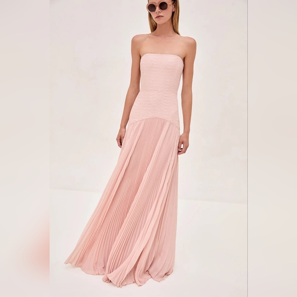 Sold - Picture 2 of 10